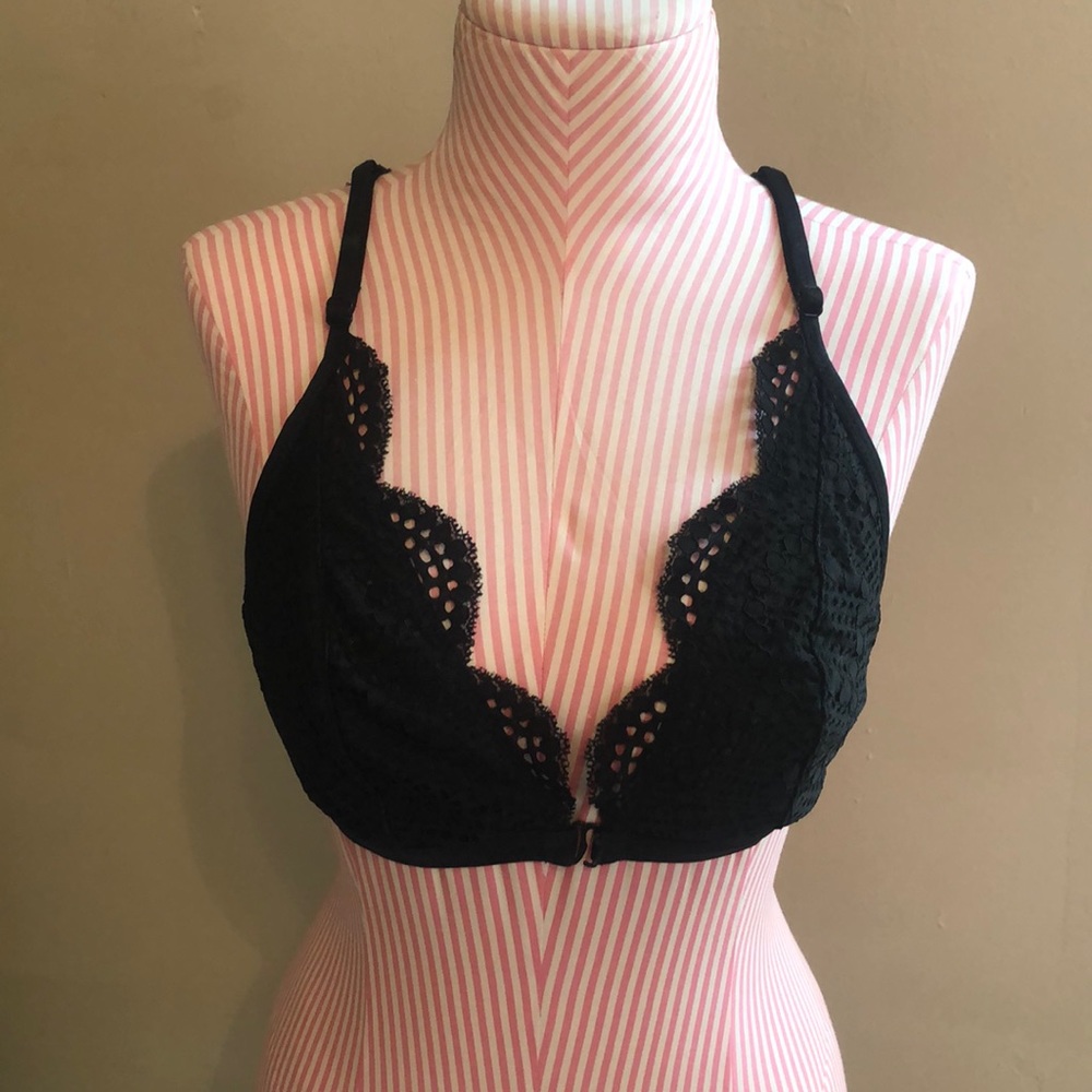 Black Lace Victoria Secret Bralette (medium)